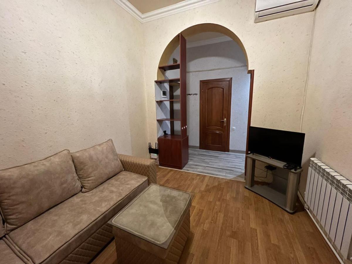 Comfy Apartment On Amiryan Street,Near Republic Squere Yerevan Exterior foto